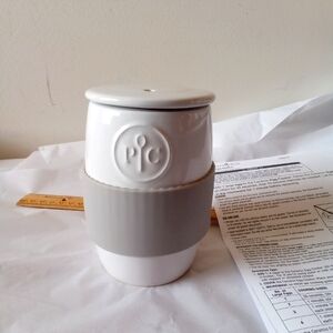 Pampered Chef Ceramic Egg Cooker Silicone Sleeve White Gray #1529 Small Hole Lid